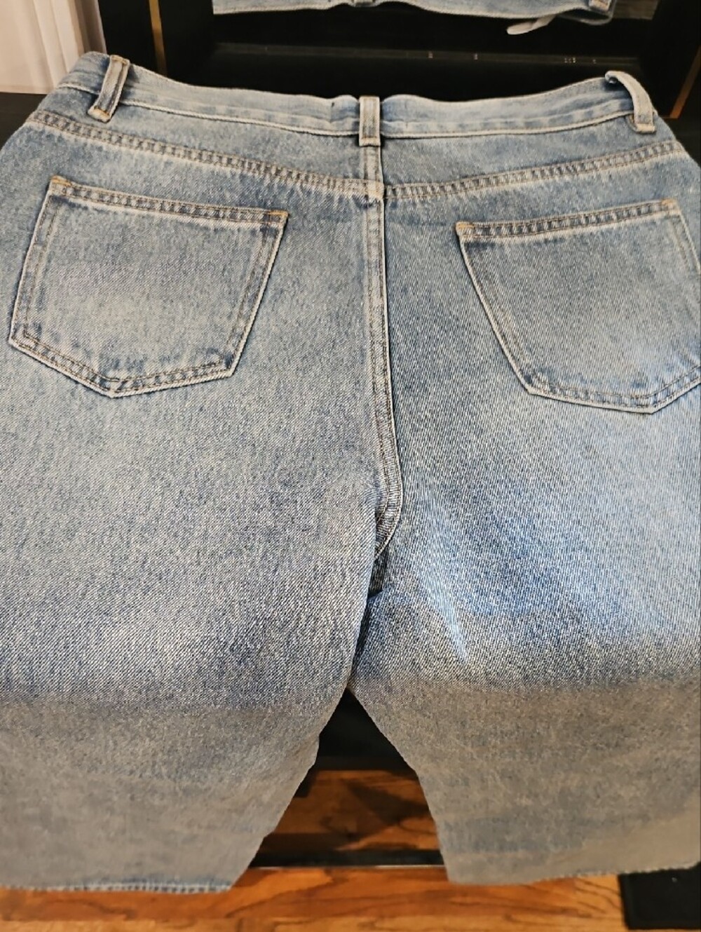 CHANEL Light Blue Wide-Leg Women's Jeans with Subtle Crystal Detail - Picture 5 of 7